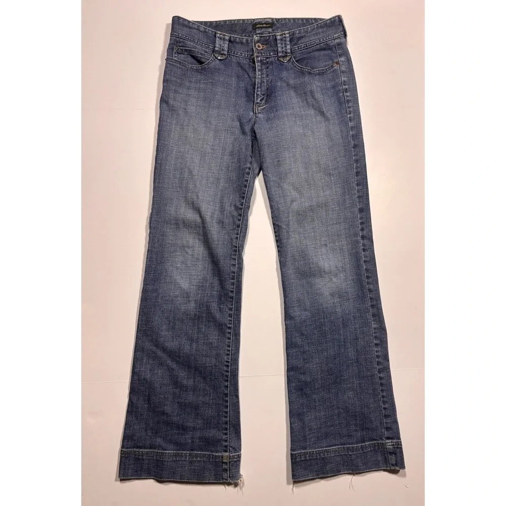 Eddie Bauer Womens‎ Blue Flare Leg Jeans Medium Wash Frayed Hem Mid Rise 31x31